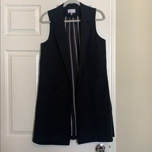 Knee length black short sleeve blazer